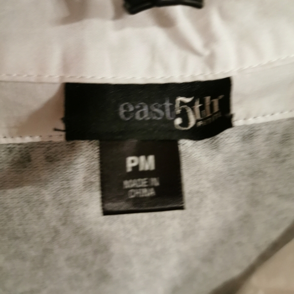 Sweater size  PM - Picture 2 of 6